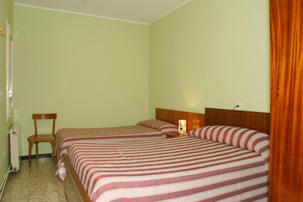 Hotel Fonda Neus Sant Sadurní dʼAnoia Εξωτερικό φωτογραφία