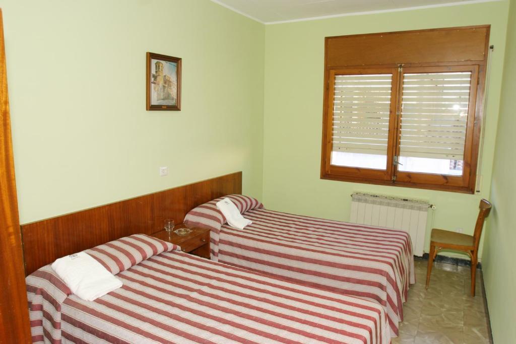 Hotel Fonda Neus Sant Sadurní dʼAnoia Εξωτερικό φωτογραφία